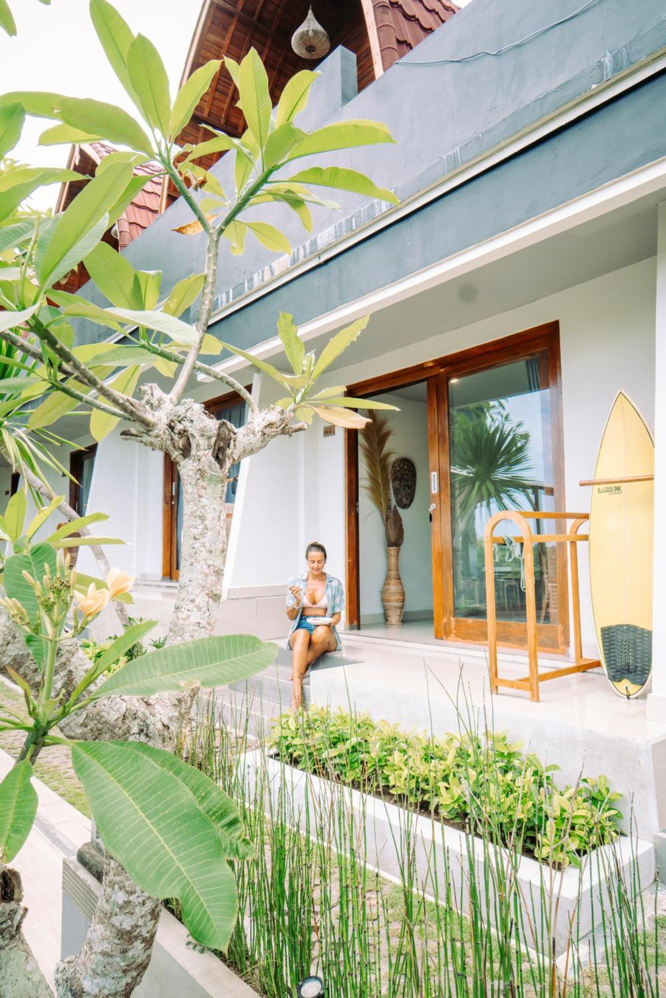 Bagus Ink Surf Camp Vandrerhjem Uluwatu Eksteriør bilde