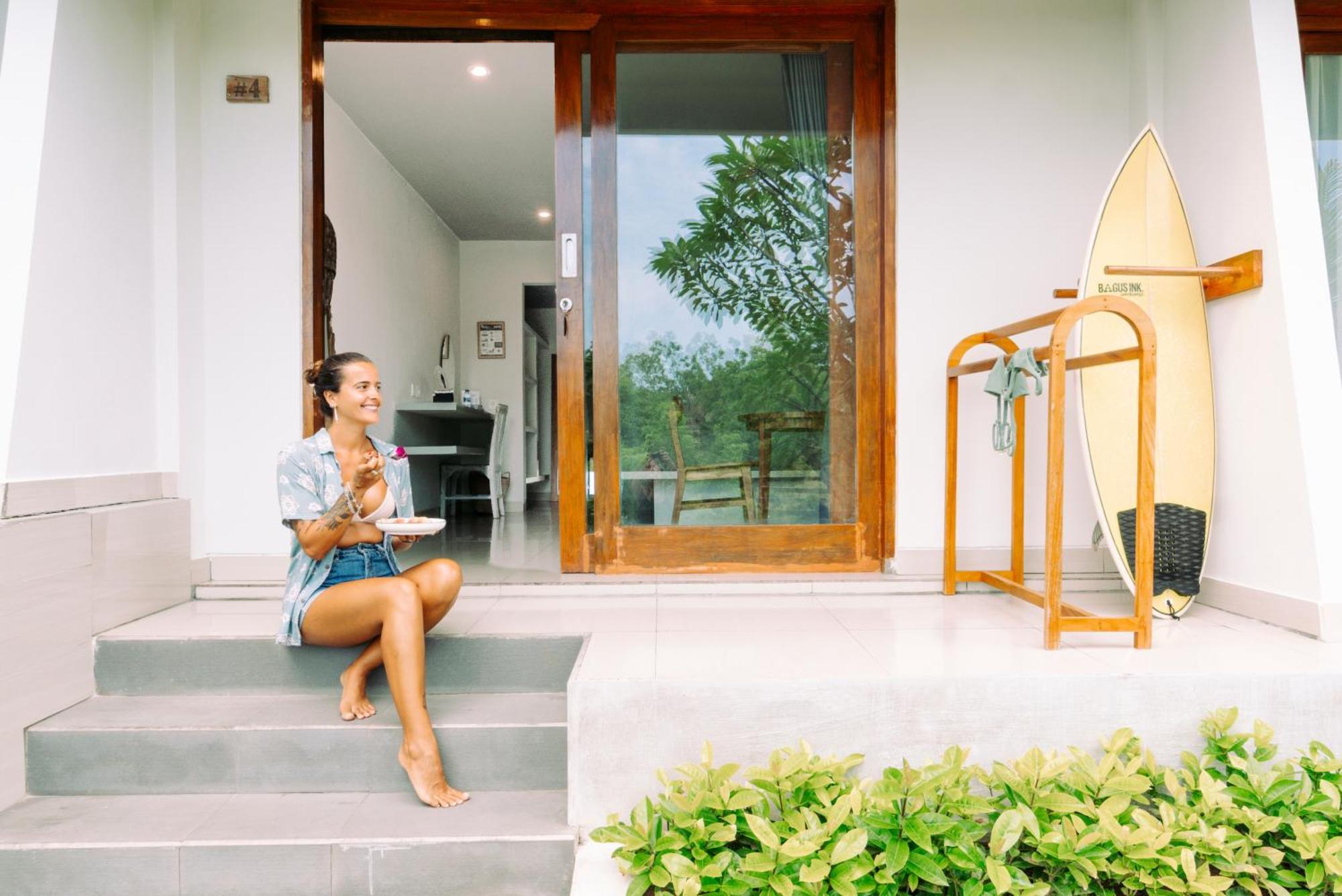 Bagus Ink Surf Camp Vandrerhjem Uluwatu Eksteriør bilde